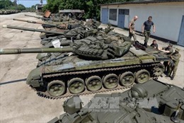 Ukraine tuyên bố huy động "toàn bộ kho vũ khí" chống lực lượng ly khai 